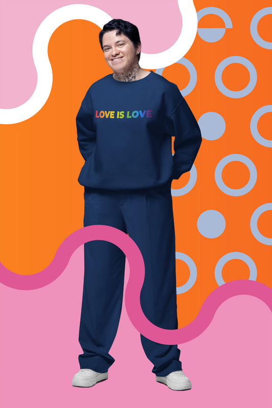 Rainbow Love Is Love - Sweatshirt
